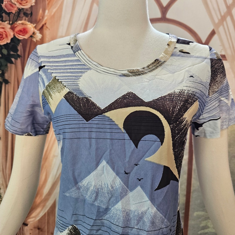 Vintage 1970s Top Shirt Merville Blue Beige Scenic Mountain Print Crew Neck - Picture 2 of 12